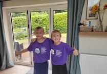 Two young runners make a difference