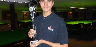 Bordon teenager Lewis Harris wins first snooker trophy