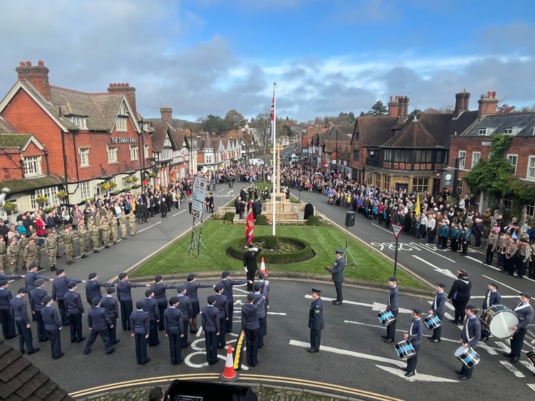 Hundreds gather in the town centre for Haslemere's annual remembrance service
