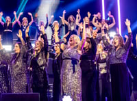 Rock Choir founder leads 20,000 in uplifting sing-along