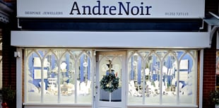 Jeweller offers £1k festive prize draw to thank shoppers