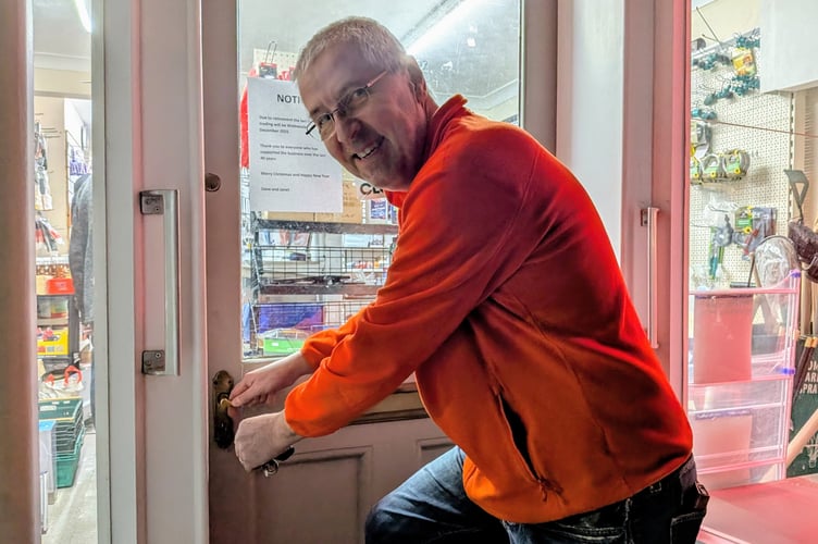 Dave Scarlett DIY Dave Liss