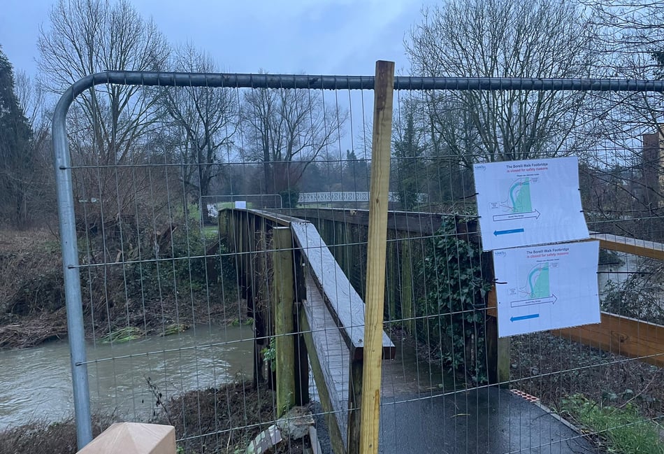 Footbridge closed after safety concerns