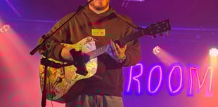 Return of the Mac as Archie brings musical hits to Haslemere