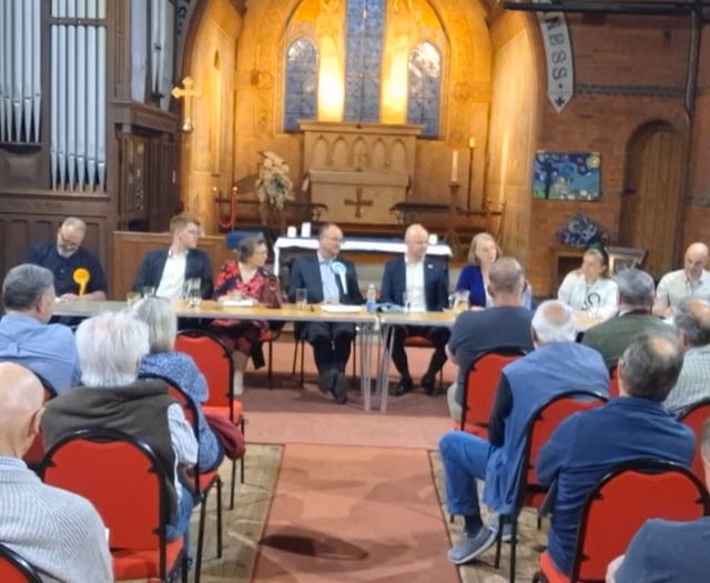 Veterans and newcomers face voters at North Farnham hustings