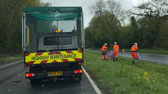 A31 roadside clean-up clears 400 bags of litter
