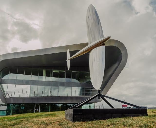 Spitfire-inspired sculpture installed at Farnborough Airport